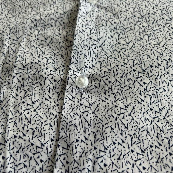 Calvin Klein men’s extreme slim fit, white and blue dress shirt size large - Picture 5 of 9